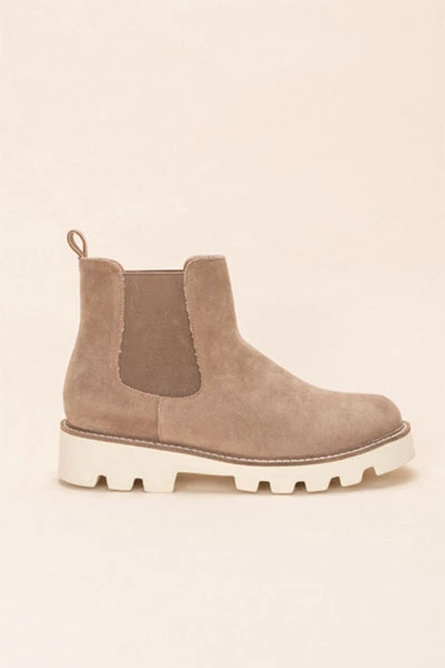Chelsea Ankle Boots With Lug Sole-Latte Brown 2 Chelsea Ankle Boots With Lug Sole-Latte Brown - Image 2