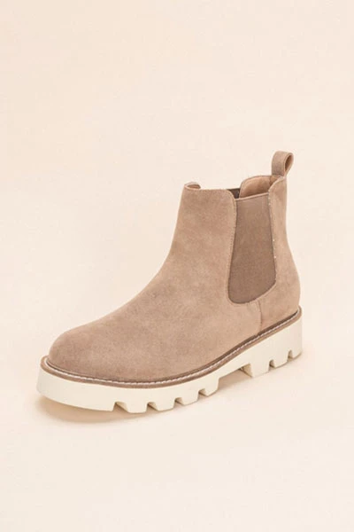 Chelsea Ankle Boots With Lug Sole-Latte Brown 3 Chelsea Ankle Boots With Lug Sole-Latte Brown - Image 3