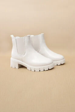 KIDS Girls Chelsea Ankle Boots With Lug Sole Chunky Heel-Beige (Kids Size)