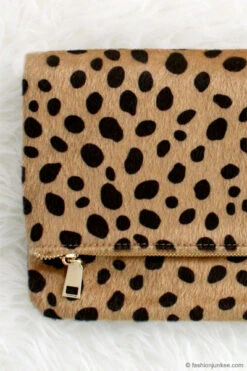 Foldover Cheetah Leopard Animal Print Faux Fur Clutch-Leopard Print 6 Foldover Cheetah Leopard Animal Print Faux Fur Clutch-Leopard Print -LumiWear Store leopard clutch foldover leopard3