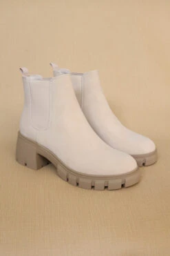 Chelsea Ankle Boots With Lug Sole Chunky Heel-Beige
