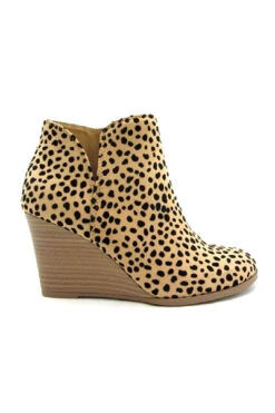Closed Toe Notched V Cutout Wedge Booties-Cheetah Leopard Print