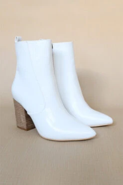 Faux Leather Croc Print High Ankle Boots With Wooden Heel-White Crocodile