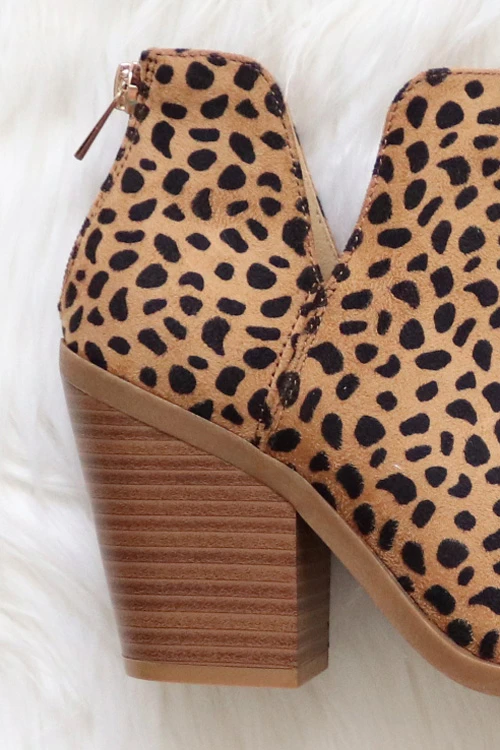 Faux Suede Pointy Toe Side Cutout Booties-Cheetah Leopard Print 2 Faux Suede Pointy Toe Side Cutout Booties-Cheetah Leopard Print - Image 2